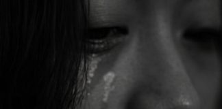 OVAKO IZGLEDA ŽENA KOJA JE NESRETNA U BRAKU: 10 signala koji se vide na kilometar OVAKO IZGLEDA ŽENA KOJA JE NESRETNA U BRAKU: 10 signala koji se vide na kilometar - featured image