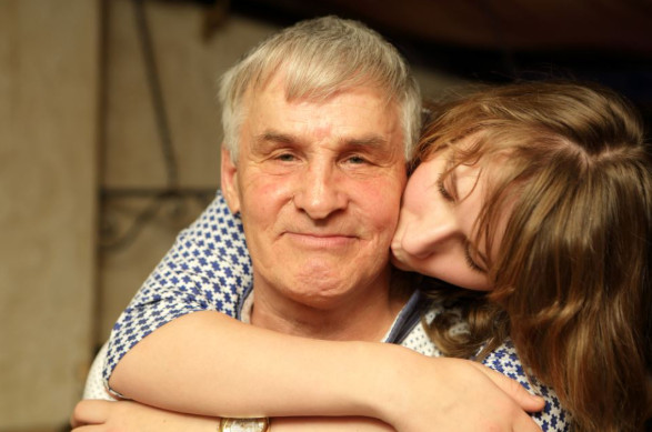 Drago iz Paraćina 12 godina odgajao bratovo dete misleći da je njegovo: “Za slavskom trpezom sam saznao šta su mi najbliži radili iza leđa, pa odlučio…” - featured image Drago iz Paraćina 12 godina odgajao bratovo dete misleći da je njegovo: “Za slavskom trpezom sam saznao šta su mi najbliži radili iza leđa, pa odlučio…” - featured image