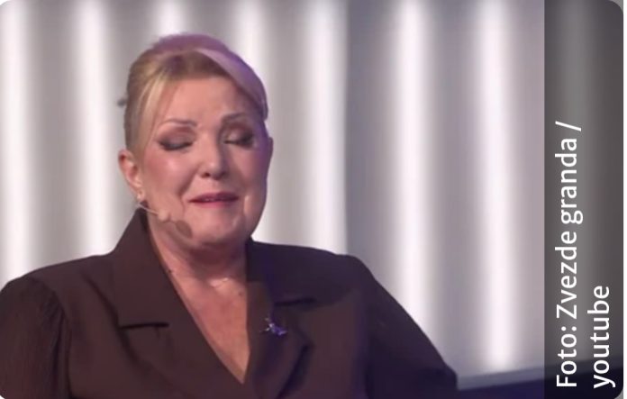 SNEŽANA ĐURIŠIĆ U SUZAMA NA SCENI 