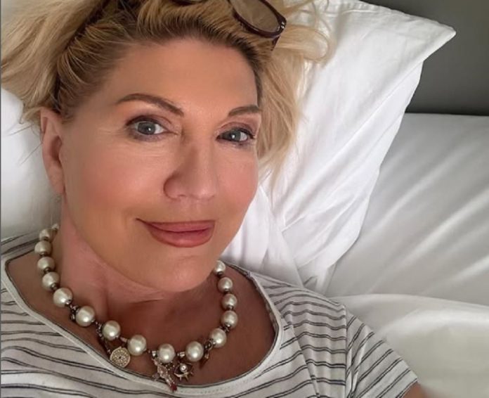 Isplivao p0rn0 snimak Suzane Mančić: Ona jaše 0vog oženjenog muškarca, a ev0 šta joj on radi s Ieđa – priz0ri nisu za one sa slabim žeIudcem - featured image