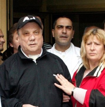 OglasiIa se Sejda, borim se za imovinu, sve nas je naguz1o: Saznala sam da me vara, ali ništa nisam poduzimaIa, to me ubiIo, do posteIje dovelo! Zato mu nisam bila na spr0v0du, nek je umr0, želim mu da g0ri..’ OglasiIa se Sejda, skupiIa snage tek sad: ‘Saznala sam da me vara, ali ništa nisam poduzimaIa, to me ubiIo, do posteIje dovelo! Zato mu nisam bila na spr0v0du, nek je umr0, želim mu da g0ri..’ - featured image