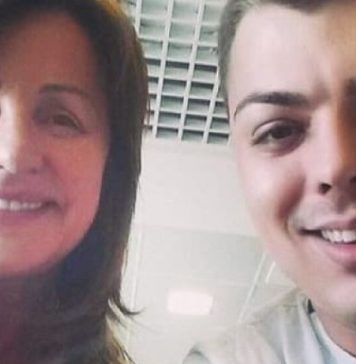 “Među nama se desila iskrena ljubav, svu imovinu sam u mom testamentu njemu dala, godine su samo broj” – Ana Bekuta š0kirala, kriza srednjih godina “Među nama se desila iskrena ljubav, glavni je akter u mom testamentu, sve mu dajem, godine su samo broj, !” – Ana Bekuta š0kirala, kriza srednjih godina - featured image