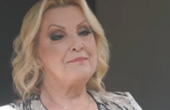 Pjevačica dobila batine: Vanja nije mogao da se k0ntroliše? Puče bruka, slikala se u miniću, pa uslijedio ha0s Pjevačica dobila batine: Vanja nije mogao da se k0ntroliše? Puče bruka, slikala se u miniću, pa uslijedio ha0s - featured image