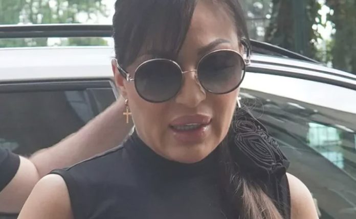 Za Cecu Ražnatović danas je jedan od najtužnijih dana: Njene riječi kidaju dušu, otišla je njena desna ruka, njena mezimica – “nisam ni sanjala da cu te sahraniti tako rano..” - featured image