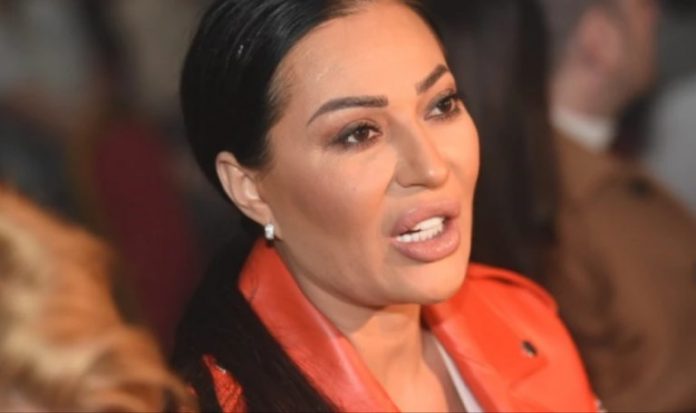 Zauvijek nas napustila, Veljko grca u suzama: Tragične vijesti iz porodice Ražnatović potvrđene jutros - featured image Zauvijek nas napustila, Veljko grca u suzama: Tragične vijesti iz porodice Ražnatović potvrđene jutros - featured image