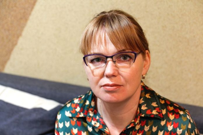 “Moj muž je nakon što smo razmenili zavete samo nestao, dok je svadba trajala: Gosti se vesele, meni se srce cepa, a tek kasnije sam saznala šok istinu” - featured image “Moj muž je nakon što smo razmenili zavete samo nestao, dok je svadba trajala: Gosti se vesele, meni se srce cepa, a tek kasnije sam saznala šok istinu” - featured image