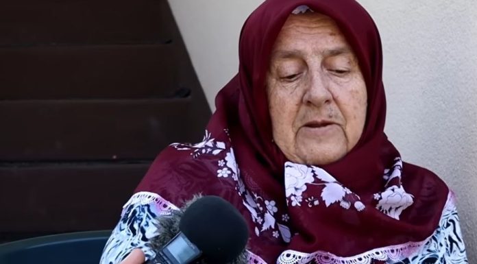 “Nije lako udati se nakon toliko godina braka, ali sam našla sreću”: Jasmina uživa u braku pod stare dane, a evo kako se odlučila na brak “Nije lako udati se nakon toliko godina braka, ali sam našla sreću”: Jasmina uživa u braku pod stare dane, a evo kako se odlučila na brak - featured image