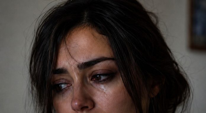 Mnogi muškarci šute o ovome: Evo zbog čega se emocije ugase i prestanu voliti svoju ženu Mnogi muškarci šute o ovome: Evo zbog čega se emocije ugase i prestanu voliti svoju ženu - featured image