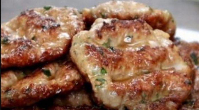 Turci imaju najbolji recept za faširane šnicle: Sočnije i ukusnije ne mogu biti, a tajna je u jednostavnom triku Turci imaju najbolji recept za faširane šnicle: Sočnije i ukusnije ne mogu biti, a tajna je u jednostavnom triku - featured image