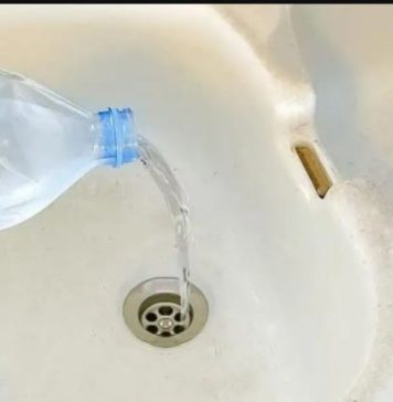 Više se ne borim sa začepljenim sudoperima ili MIRISOM iz odvoda: Čudo koje je otkrila moja snaha – 5 minuta i savršeno se odvodi! Više se ne borim sa začepljenim sudoperima ili MIRISOM iz odvoda: Čudo koje je otkrila moja snaha – 5 minuta i savršeno se odvodi! - featured image