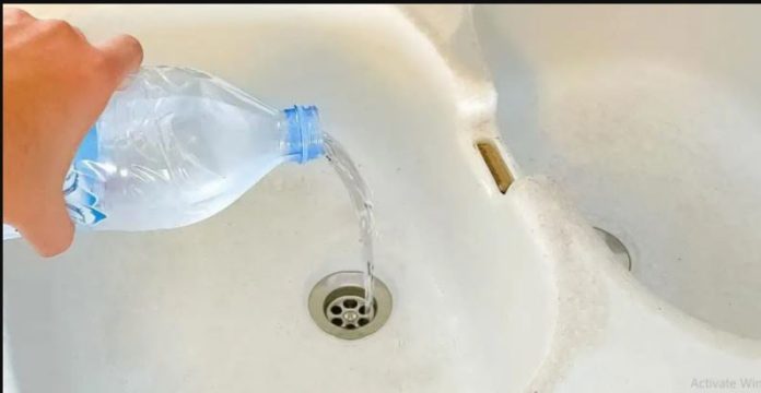 Više se ne borim sa začepljenim sudoperima ili MIRISOM iz odvoda: Čudo koje je otkrila moja snaha – 5 minuta i savršeno se odvodi! - featured image Više se ne borim sa začepljenim sudoperima ili MIRISOM iz odvoda: Čudo koje je otkrila moja snaha – 5 minuta i savršeno se odvodi! - featured image