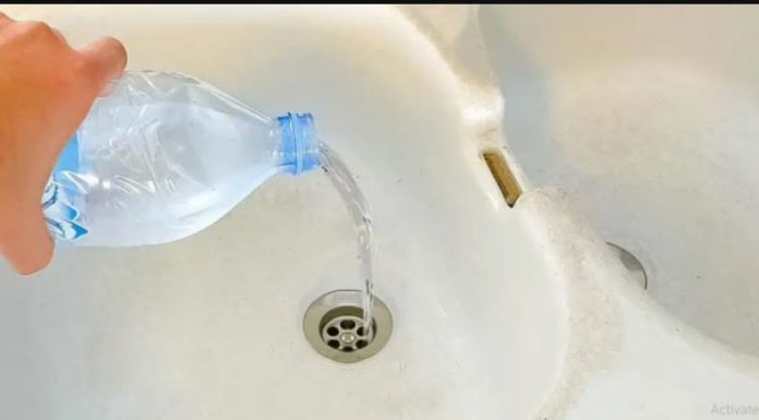 Više se ne borim sa začepljenim sudoperima ili MIRISOM iz odvoda: Čudo koje je otkrila moja snaha – 5 minuta i savršeno se odvodi! Više se ne borim sa začepljenim sudoperima ili MIRISOM iz odvoda: Čudo koje je otkrila moja snaha – 5 minuta i savršeno se odvodi! - featured image